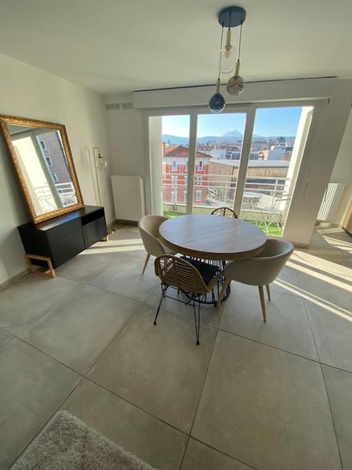 Apartment Splendide 70m2 Balcon + Parking